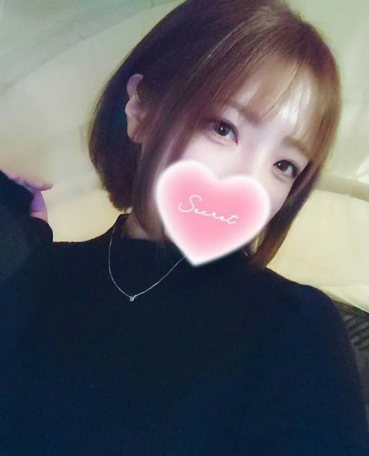 裕乃おとは