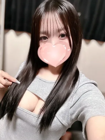 おとは【吸いつく白肌♡黄金比の神ボディ】