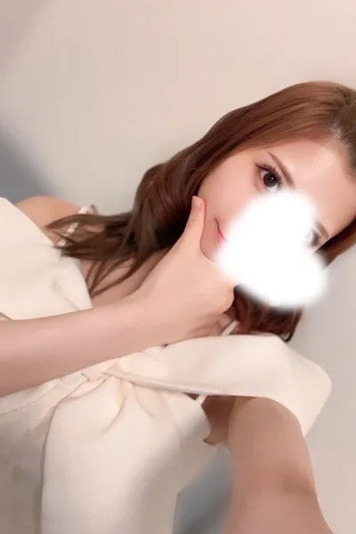 愛咲 てぃな