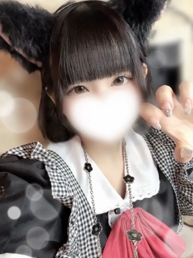秋元なこ
