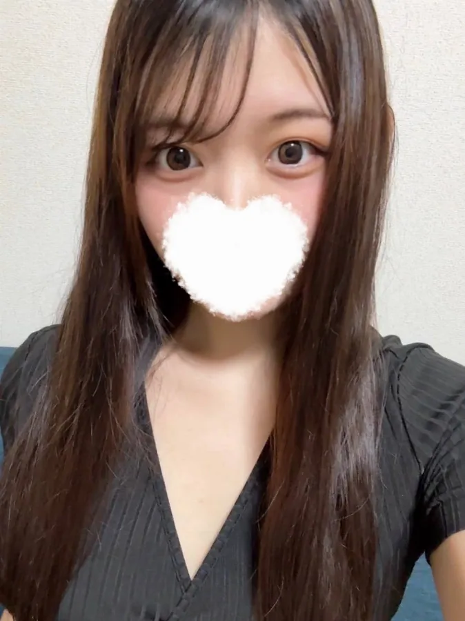 Therapist. 肩ロースもえか（23 歳 ）