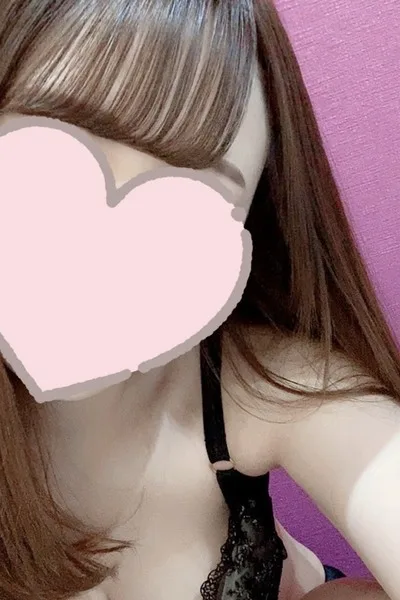 真白 くるみ