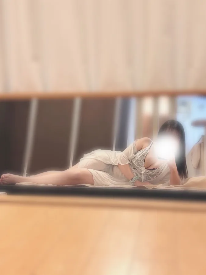 あやな
