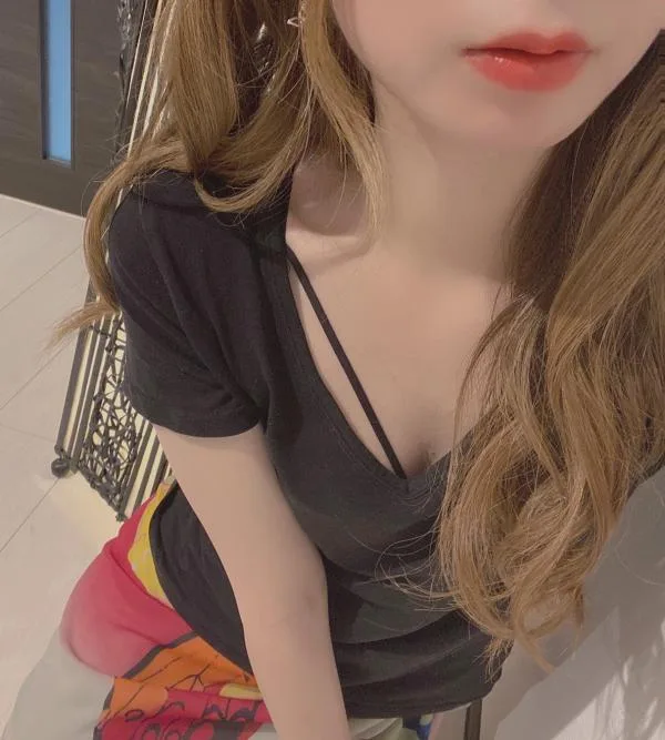新井 ゆな