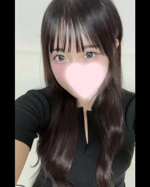 星奈 かれん