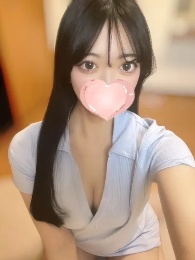 るり【モデル級ルックス♡色気濃厚美女】