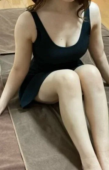 朝美かりん(22)