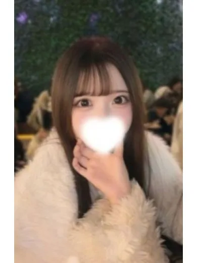 三上 ひな