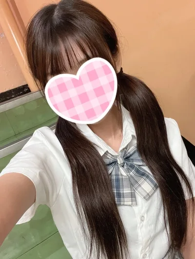 みぃな 【一流モデル驚愕の顔ラン&スタイル】