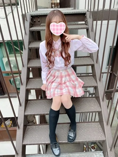 みりな🔰 【業界未経験のスレンダーアイドル】