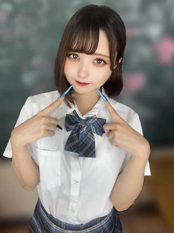 愛沢ありさ