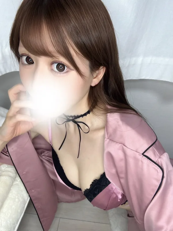 真白 みなみ