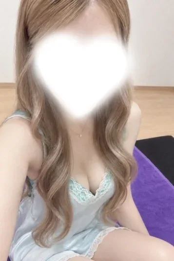 なつ(25)