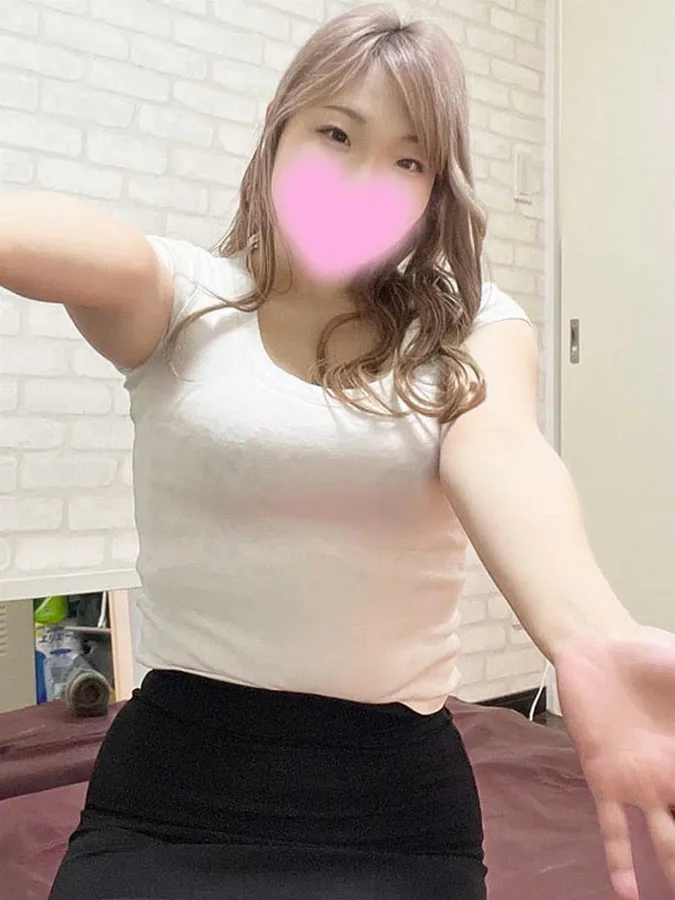 夢咲ももか