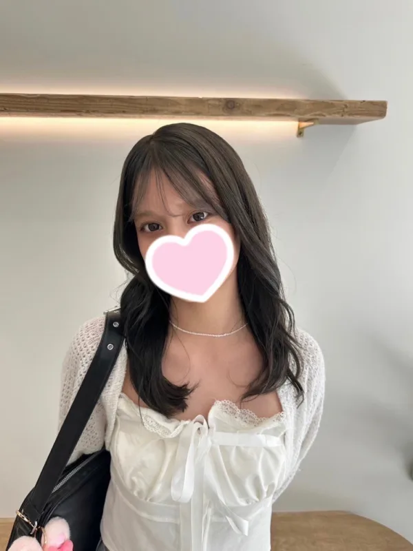 平井 なちか