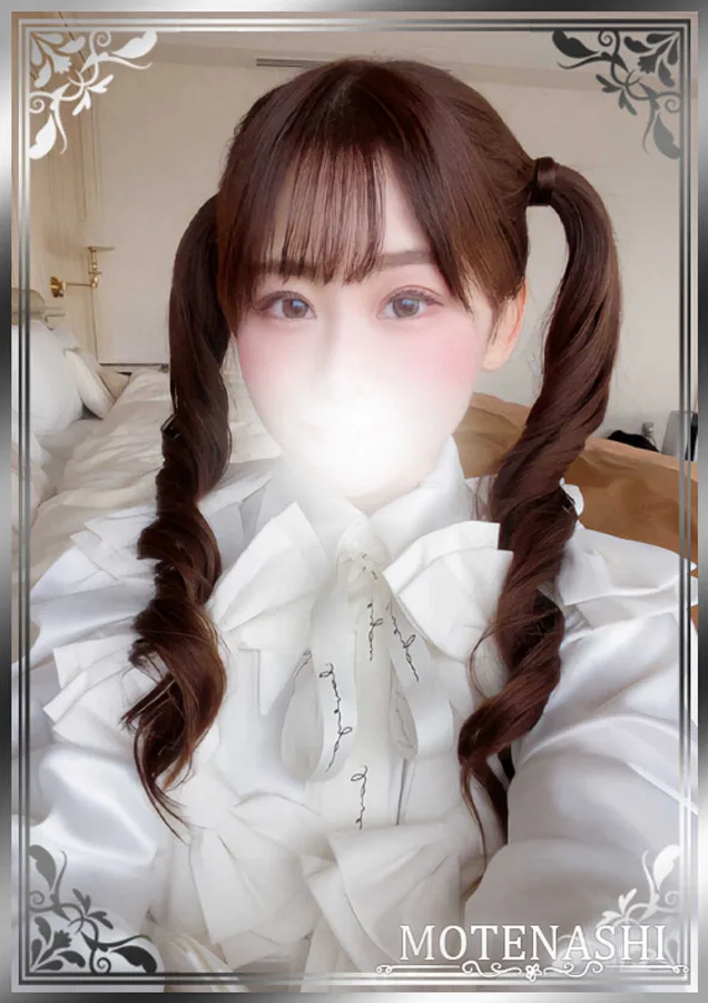 鏡花あやめ