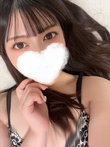 椿みな