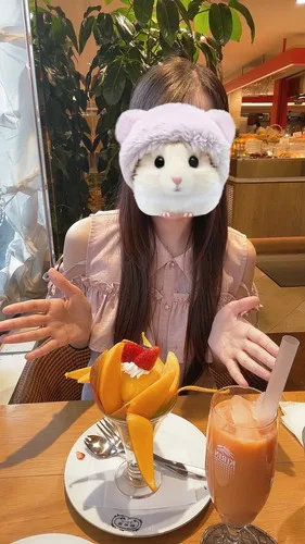 稲森こん