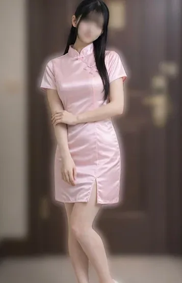 れい(30)