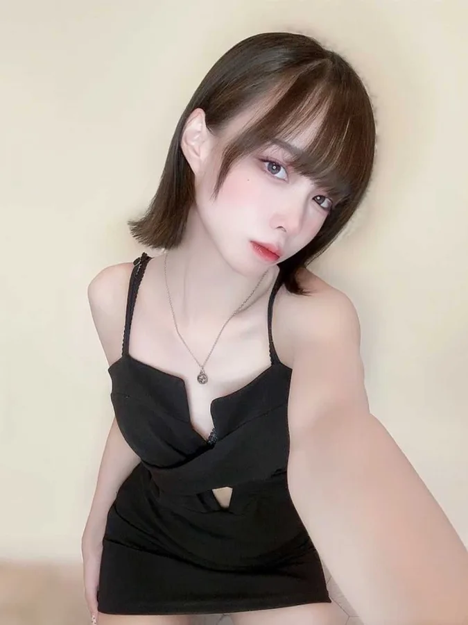 安室みかさ