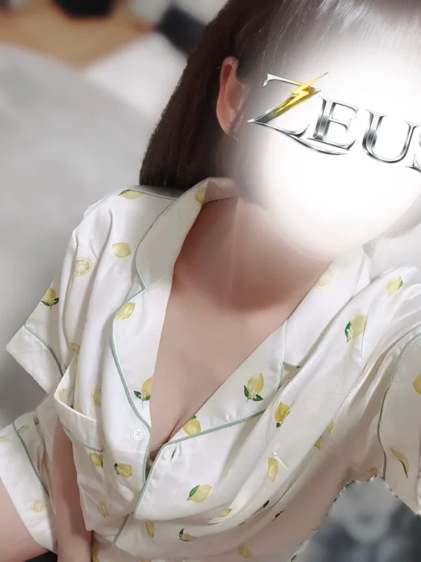 由良 たまき