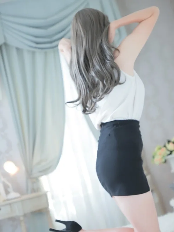 成瀬 るな