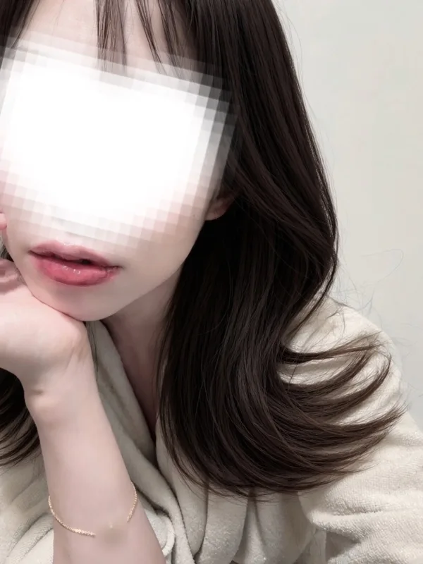ももな
