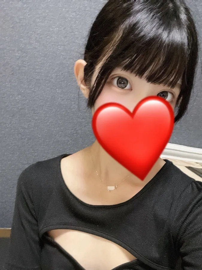 小鳥遊ひな
