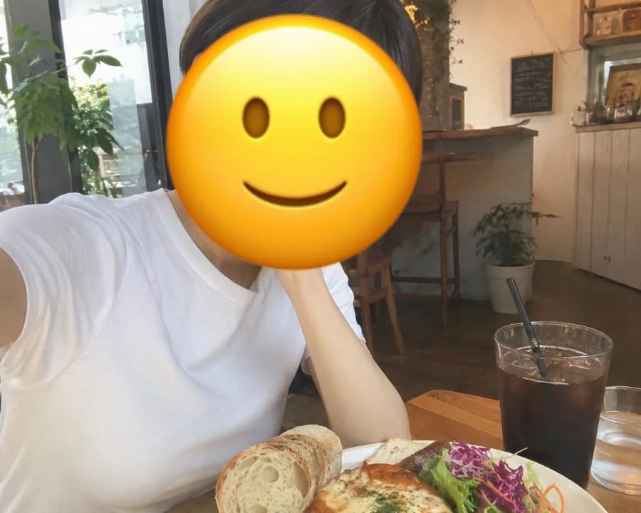 由紀奈