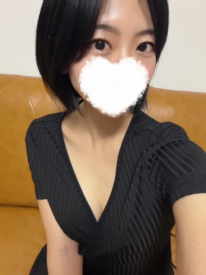 Therapist. ハトチマキいろは（23 歳 ）