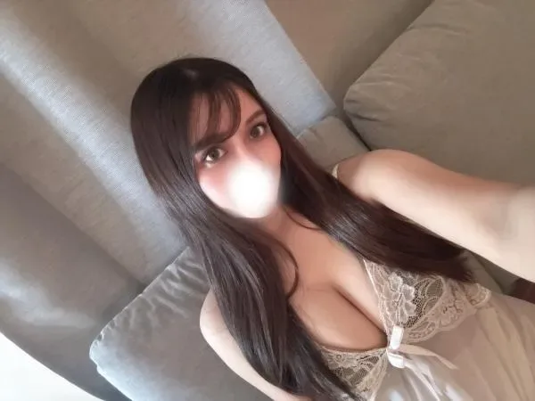 愛染　もな