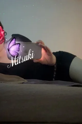 美月りあ