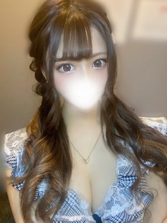 マナミ
