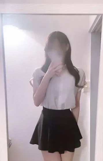 さや(24)