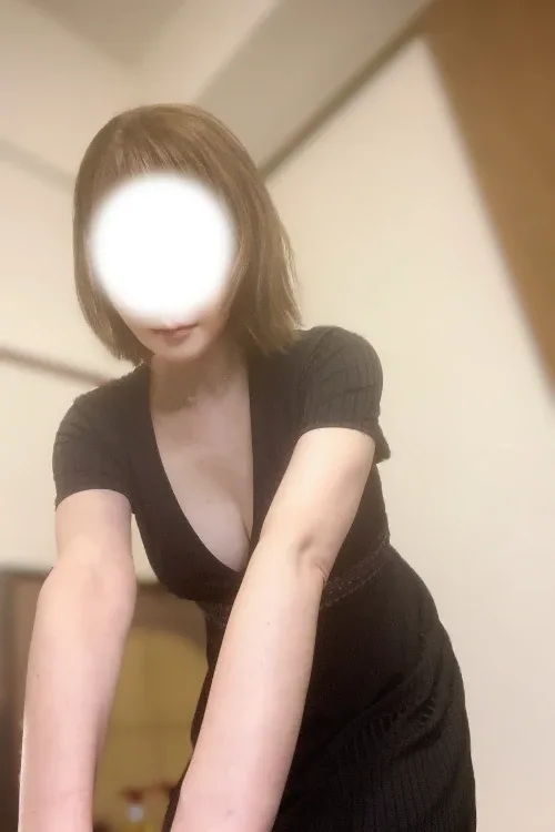 御影せな