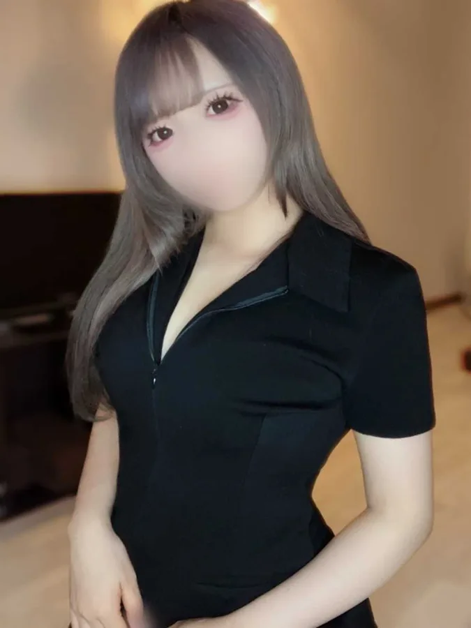 礼瀬 ゆあ