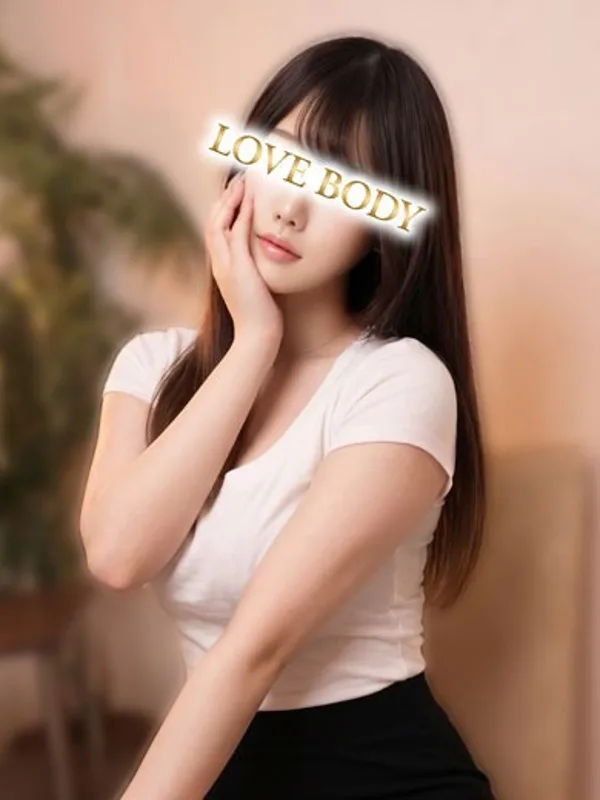 七沢みあ