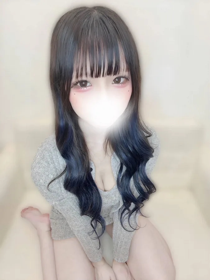 涼芽りあ