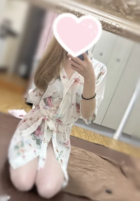 葉月しおり