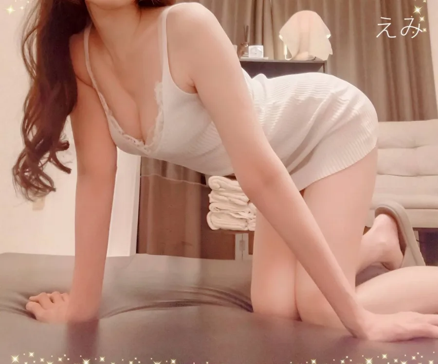 冴木えみ
