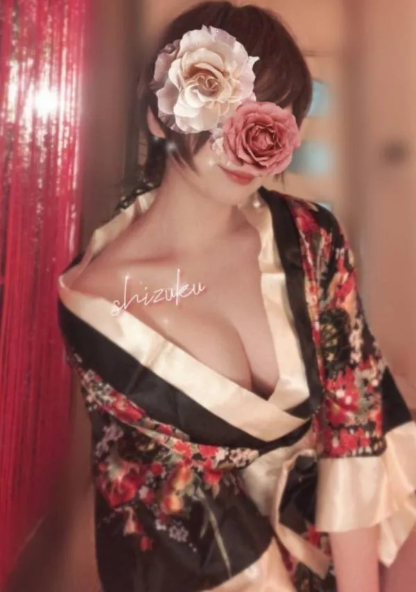 雫セラピスト
