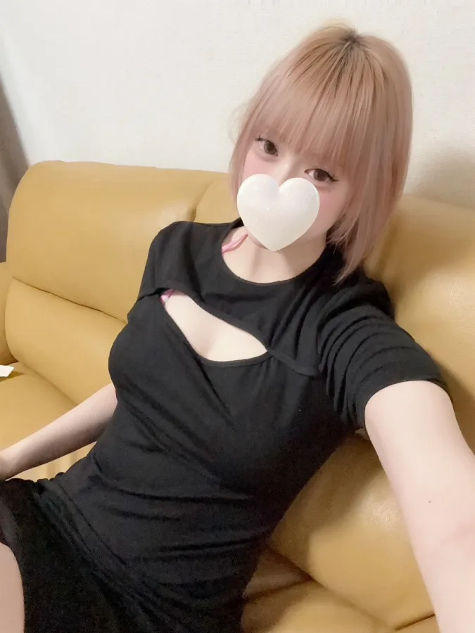 Therapist. ナムルニーナ（20 歳 ）