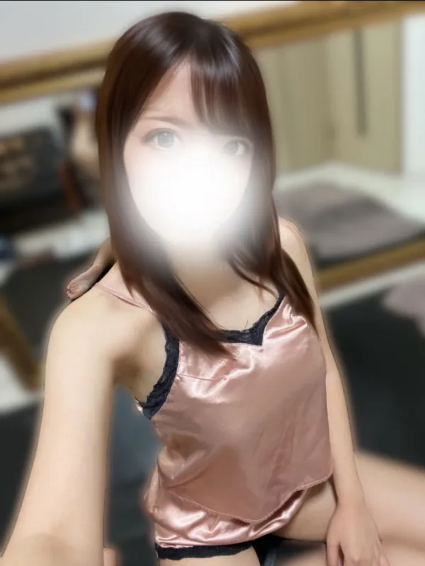 水凪なぎさ