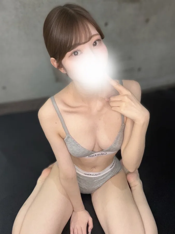 つき