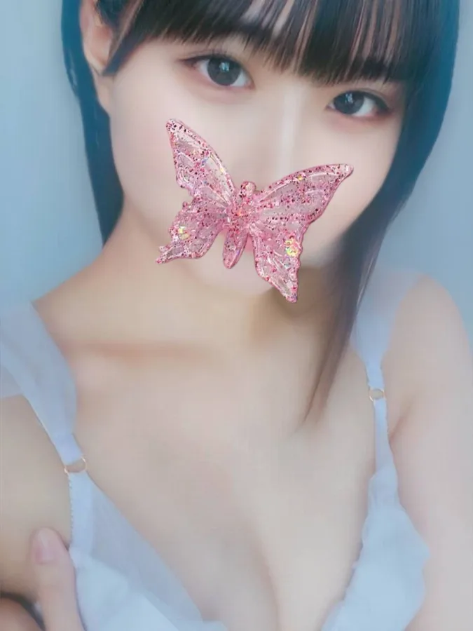 七瀬なぎ