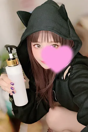 岩倉れいん