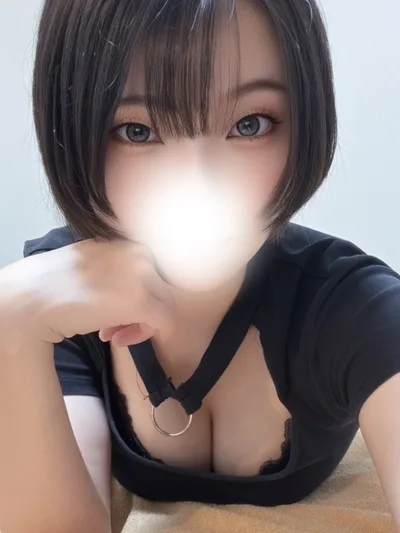 若月とな