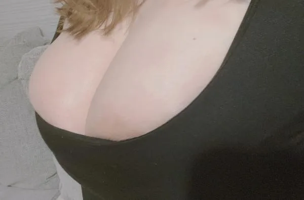 アンナ