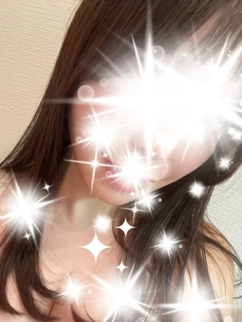 綾坂ゆい