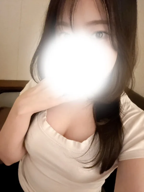 花井なぎ )